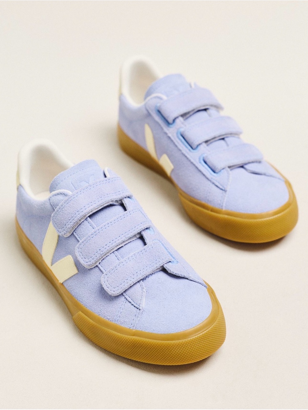 NIB Veja ChromeFree Recife Suede baby blue Velcro Sneakers Sz 7